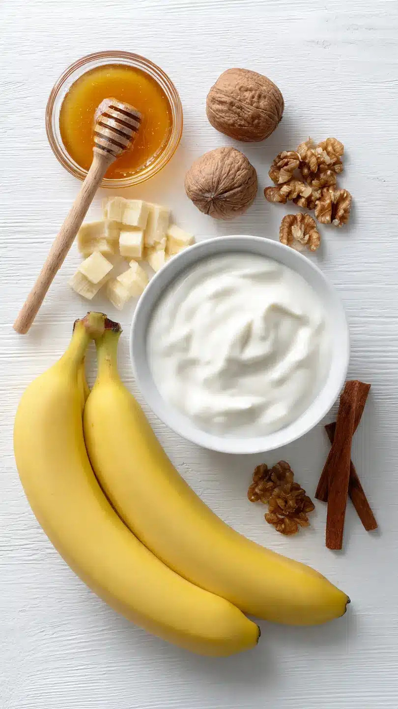 Joghurt mit Honig, Banane und Walnüssen