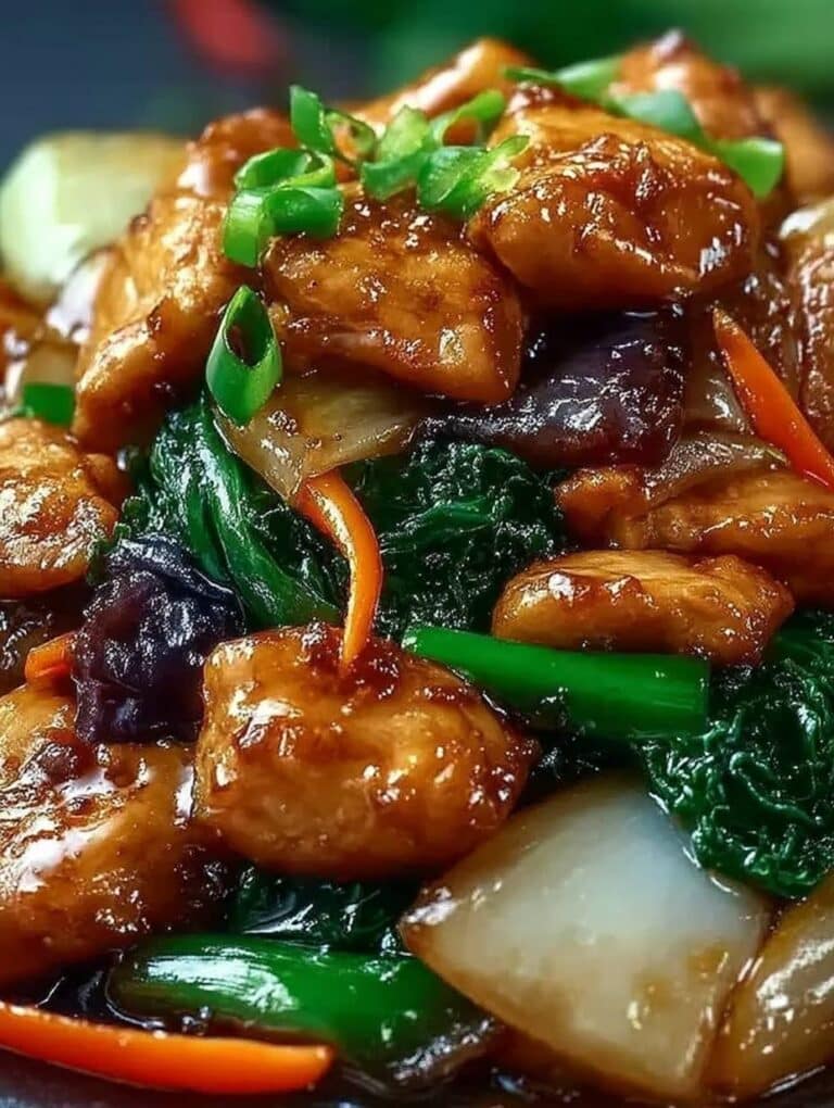 Chinesische Hähnchenpfanne mit Spitzkohl: Schnell, einfach & aromatisch – Rezept