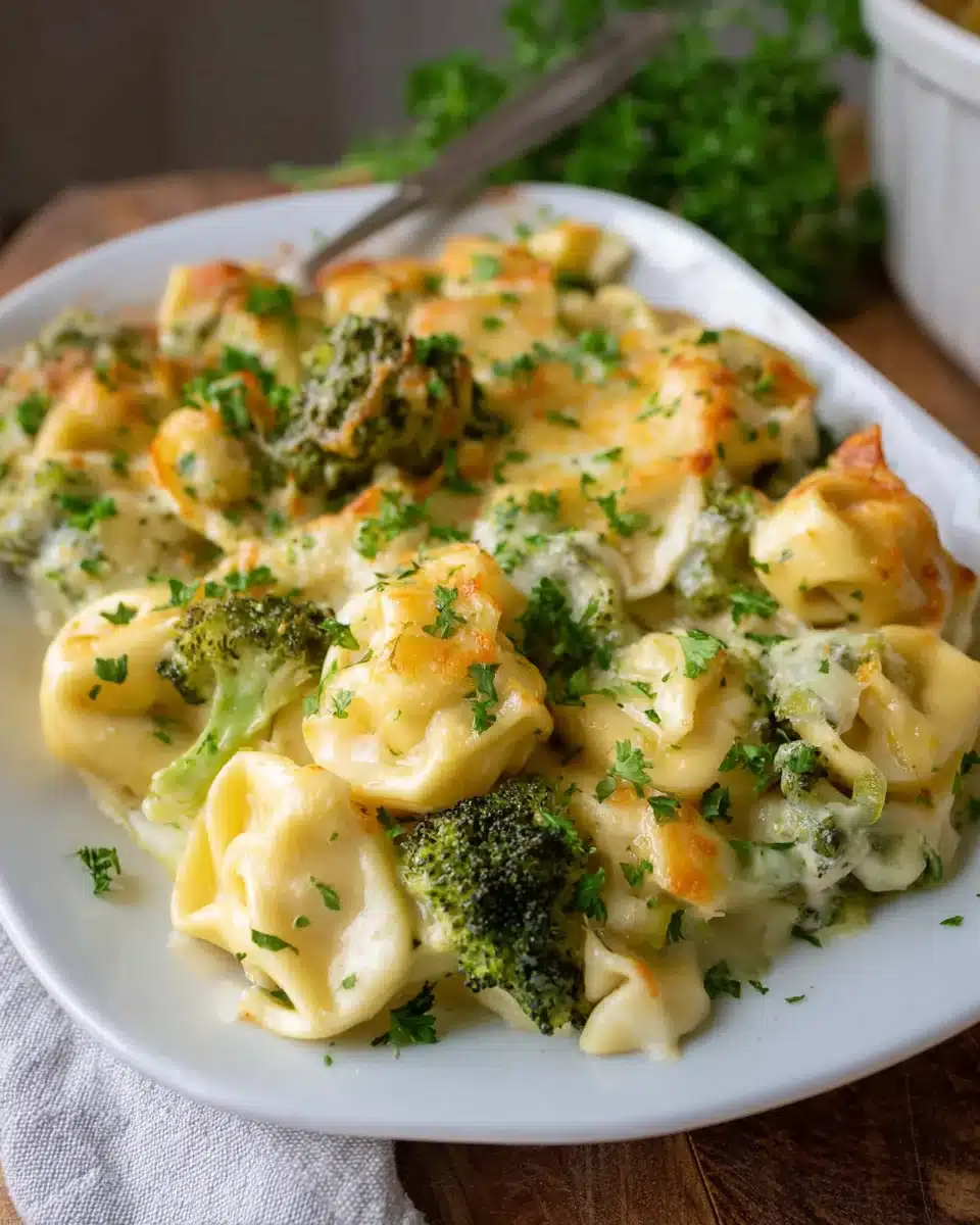 Leckerer vegetarischer Tortellini Auflauf für jeden Anlass! 4 Leckerer vegetarischer Tortellini Auflauf für jeden Anlass!